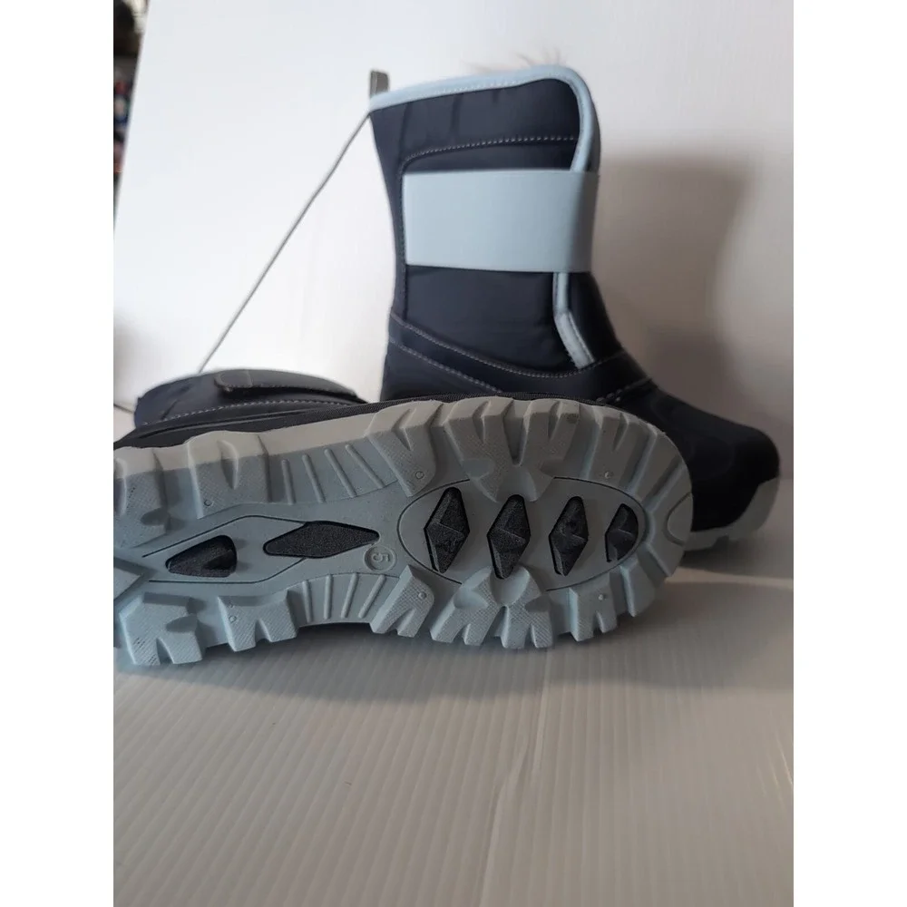 Member's Mark Boy's Warm Cozy Lining Easy On/Off Snow Boots (Blue Cove, size 5